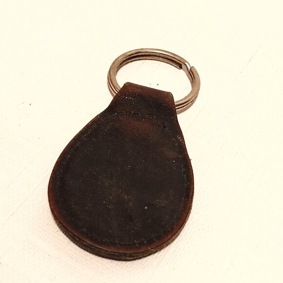 LABATT Genuine Draft Naturally Aged Leather Key Chain Metal Medallion Style - Picture 3 of 3